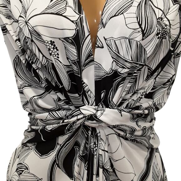 Essentials by Milano Sz S Black & White Print Dress - Picture 3 of 5